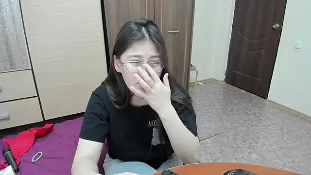 Riz girl online show from February 10, 1:01 pm