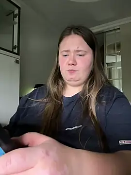 Snapshot of remirann_ chatting on January 9, 5:00 pm remirann  online show from January 9, 5:00 pm