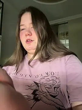 Snapshot of remirann_ chatting on January 23, 5:31 pm remirann  online show from January 23, 5:31 pm