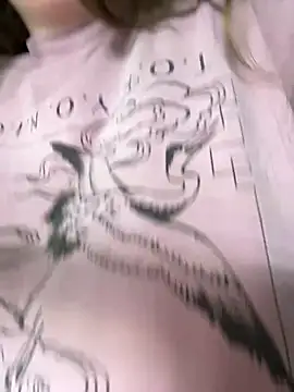 Snapshot of remirann_ chatting on January 25, 9:14 pm remirann  online show from January 25, 9:14 pm