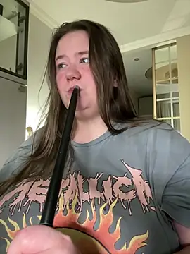 Snapshot of remirann_ chatting on February 28, 6:20 pm remirann  online show from February 28, 6:20 pm