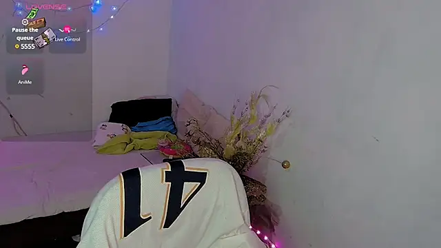 kiarybell   online show from March 2, 5:01 am