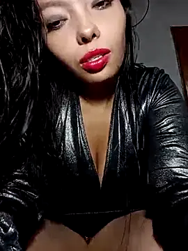 Snapshot of Melanymartinez105 chatting on October 12, 7:13 pm Melanymartinez105 online show from October 12, 7:13 pm