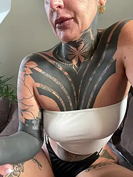 InkedBiitch online show from June 29, 9:04 am