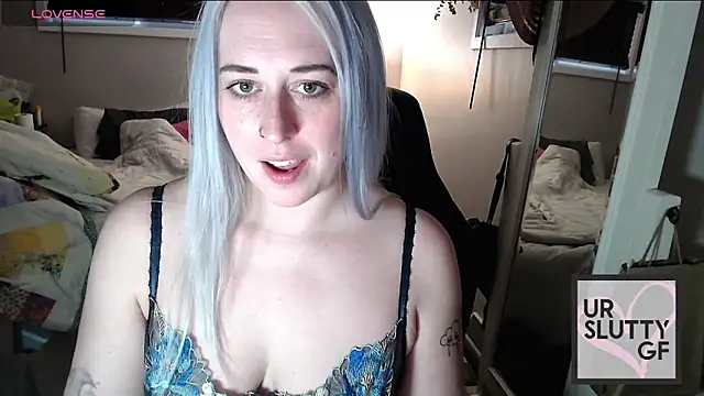 ursluttygf online show from November 8, 10:08 pm