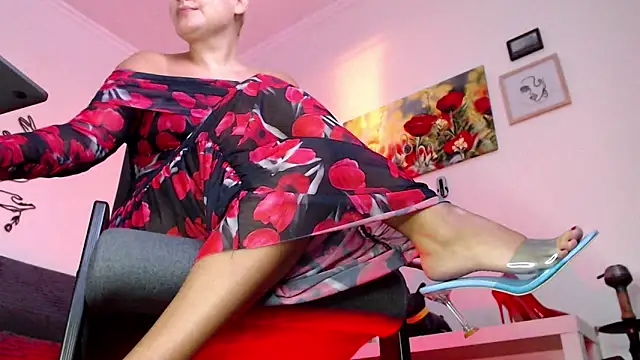 MadameKatrina online show from January 6, 12:35 pm