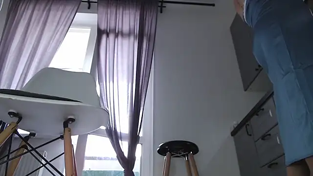 MadameKatrina online show from September 19, 9:22 am