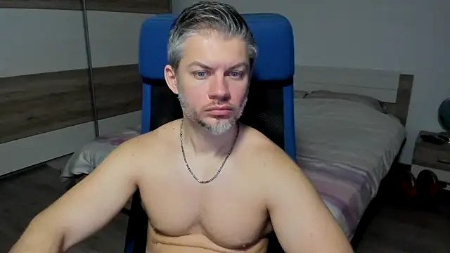 RobbyShawz online show from February 1, 9:11 am