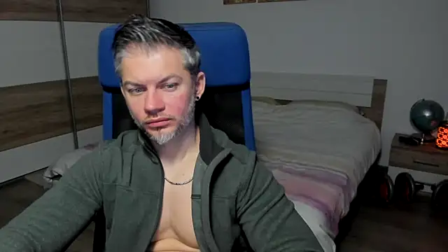 RobbyShawz online show from February 8, 9:13 am