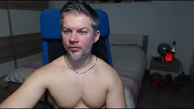 RobbyShawz online show from February 17, 6:09 am