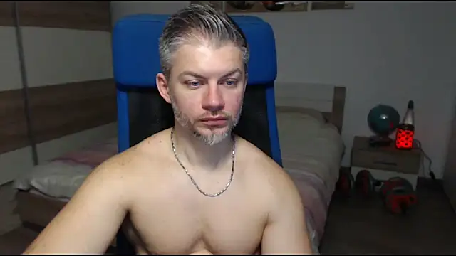 RobbyShawz online show from February 25, 10:37 am