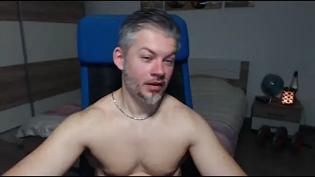 RobbyShawz online show from March 10, 6:27 am