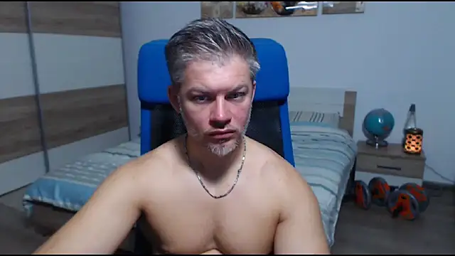 RobbyShawz online show from September 10, 6:13 am