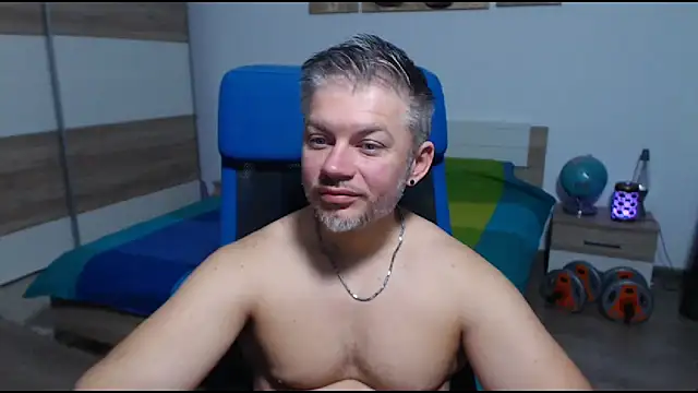 RobbyShawz online show from October 6, 4:21 am