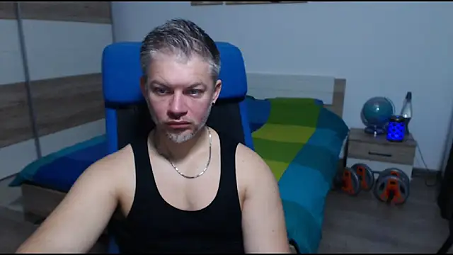 RobbyShawz online show from October 7, 6:43 am