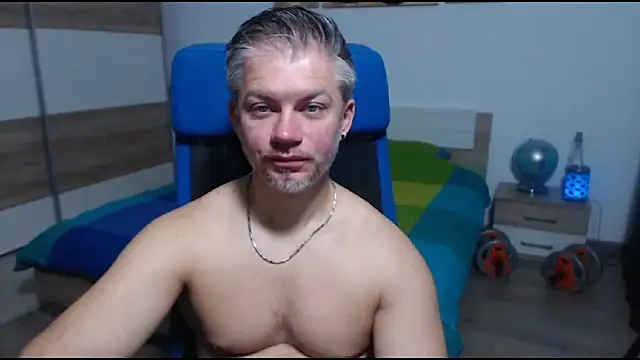 RobbyShawz online show from October 25, 5:37 am