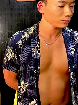 Snapshot of asiahot_liam chatting on February 16, 2:21 pm asiahot liam online show from February 16, 2:21 pm