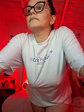 Snapshot of MariaPau_83 chatting on November 15, 11:10 pm MariaPau 83 online show from November 15, 11:10 pm