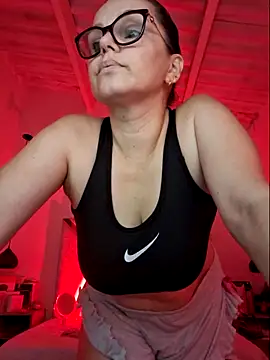 Snapshot of MariaPau_83 chatting on November 20, 3:56 pm MariaPau 83 online show from November 20, 3:56 pm