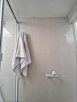 Snapshot of MariaPau_83 chatting on December 5, 2:58 pm MariaPau 83 online show from December 5, 2:58 pm