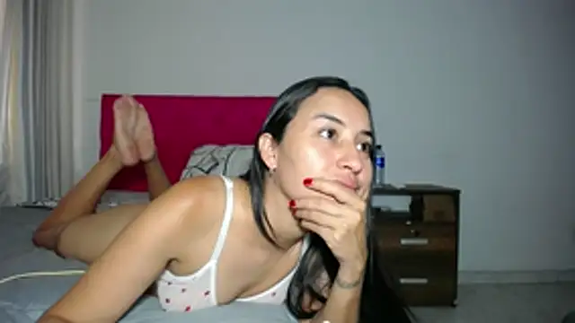 LisaRiveraxxx online show from October 24, 5:53 pm