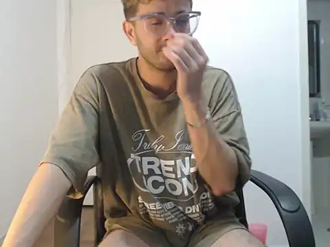 Snapshot of peterannaud chatting on January 13, 11:41 am peterannaud online show from January 13, 11:41 am