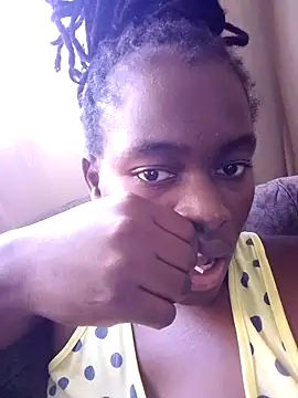 Snapshot of _cutemelania chatting on February 11, 12:05 pm  cutemelania online show from February 11, 12:05 pm