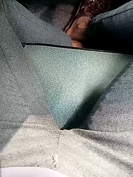 Snapshot of Royalk2030 chatting on February 2, 5:39 am Royalk2030 online show from February 2, 5:39 am