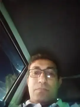 Snapshot of Royalk2030 chatting on February 14, 4:15 pm Royalk2030 online show from February 14, 4:15 pm