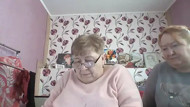 Snapshot of Lena_Gaby chatting on March 3, 8:53 am Lena Gaby online show from March 3, 8:53 am