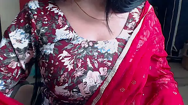 Naiaa-mylove online show from December 5, 7:28 am