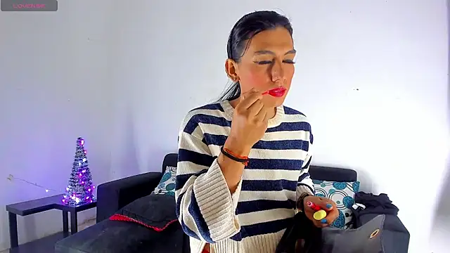 BritannyLord online show from December 27, 11:53 pm