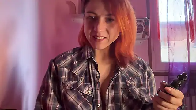 Nikky Divine online show from November 9, 7:06 am