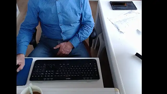 dutchpornking online show from November 2, 8:17 am