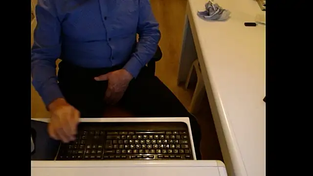 dutchpornking online show from February 21, 8:21 pm