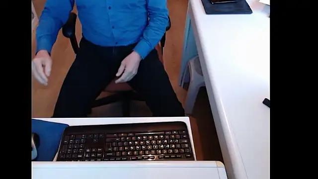 dutchpornking online show from March 7, 7:27 am