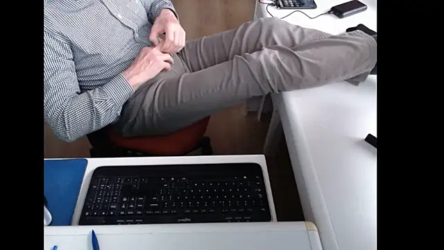 dutchpornking online show from May 6, 6:13 pm