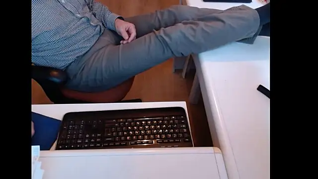 dutchpornking online show from May 11, 6:16 pm