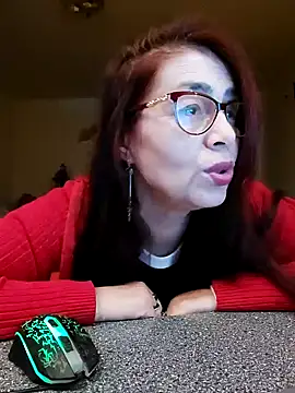 Chriss Tinaa online show from December 8, 4:39 pm