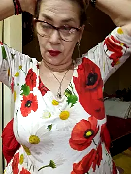 Chriss Tinaa online show from April 9, 2:55 am