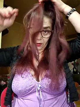 Chriss Tinaa online show from April 26, 3:04 am