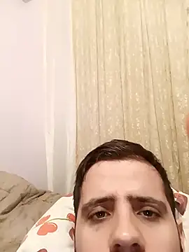 Snapshot of matbazell chatting on February 12, 12:27 am matbazell online show from February 12, 12:27 am