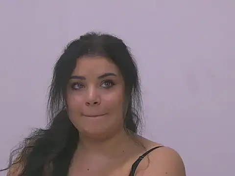 BustyMadison online show from October 24, 6:10 am