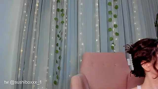 sushiboxxx online show from December 19, 1:18 pm