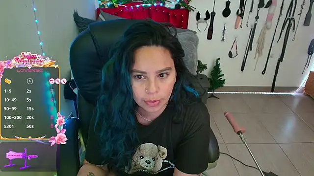 Snapshot of elektra_32 chatting on May 5, 8:44 am elektra 32 online show from May 5, 8:44 am