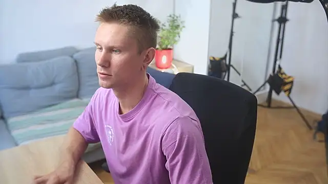 kevin-park online show from April 19, 10:58 am