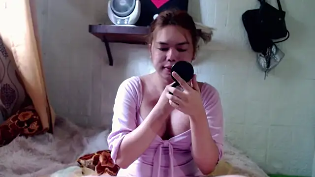 alondra marie23 online show from October 21, 5:30 am