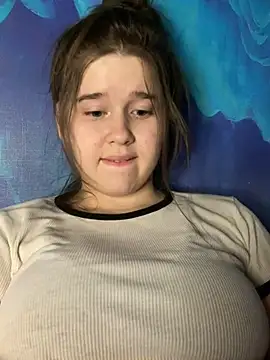 HornyGirlH online show from December 28, 1:29 am