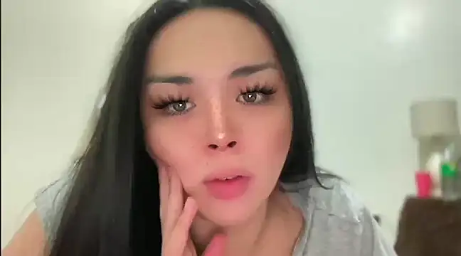 MISSANACONDA online show from February 6, 3:31 pm