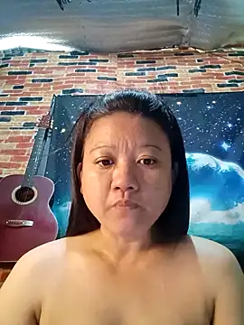 Snapshot of Urchanel chatting on February 1, 11:58 pm Urchanel online show from February 1, 11:58 pm